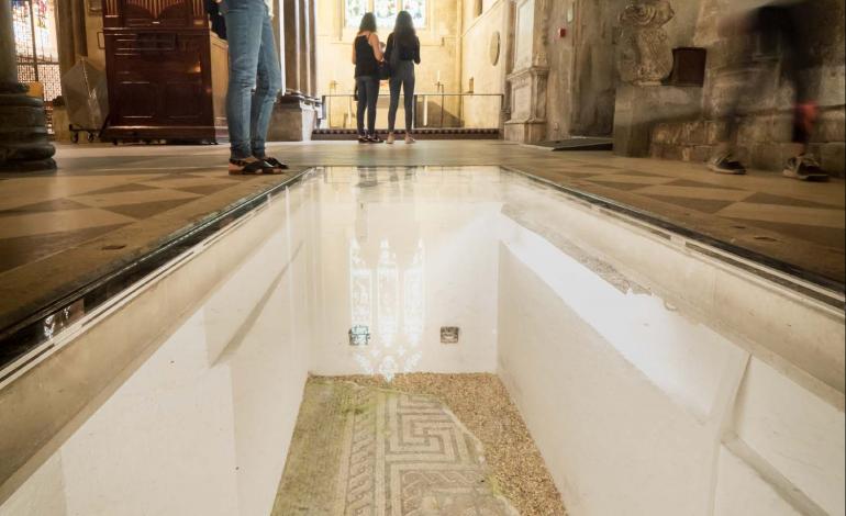 Walk-on glass over Roman Mosaic