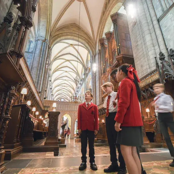 Children look at Cathedra